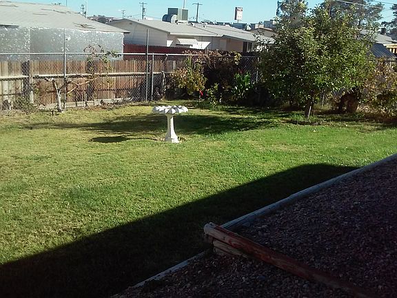 5th image of 905 Carpenter Dr