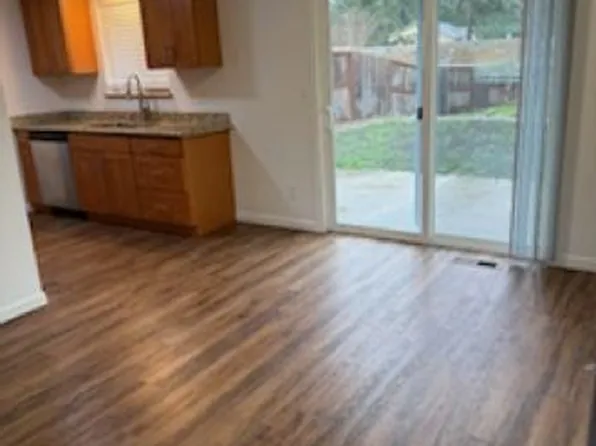 11219 105th Ave SW, Lakewood, WA 98498