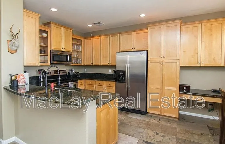 2290 N 135th Dr — Photo 2