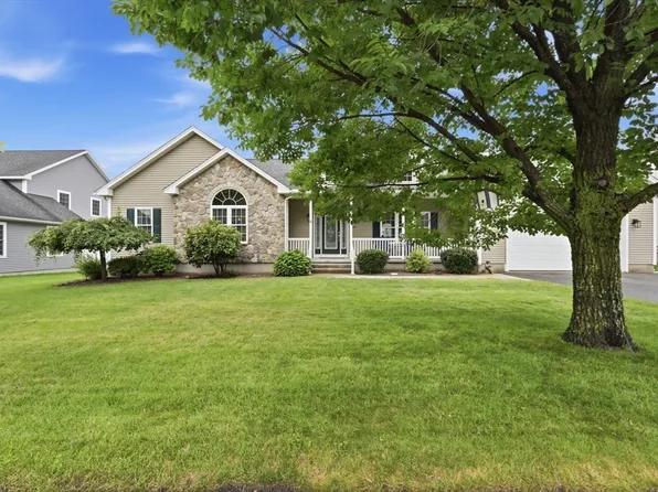 154 Mayflower Ave, Chicopee, MA 01013