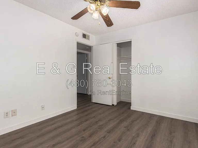 5055 W Vogel Ave — Photo 22