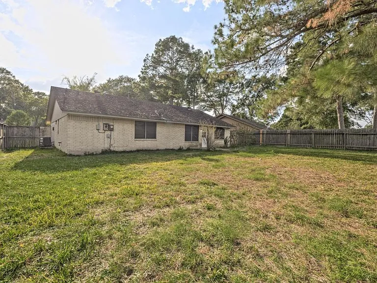 2327 Shadbury Ct — Photo 13