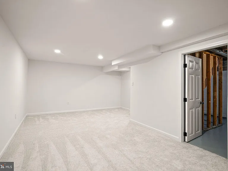12312 Coleraine Ct — Photo 37