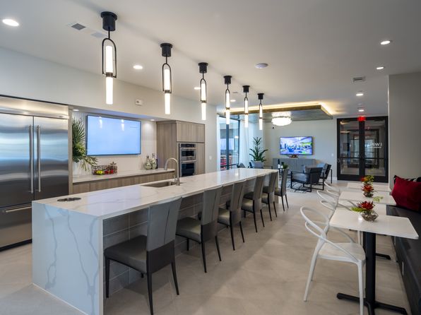 1466 Ivy Park Ter #1306