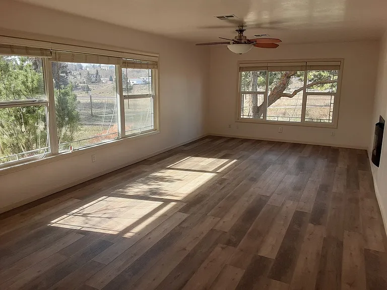 1833 Lawrence St — Photo 1