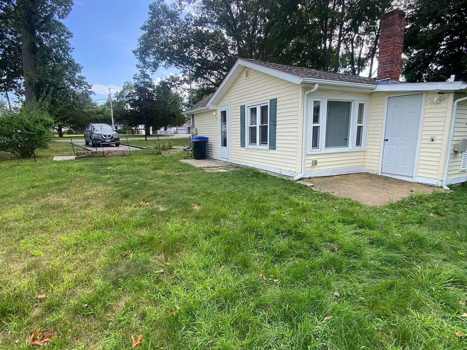2 bed, 981 sqft, $2,400 — Photo 2
