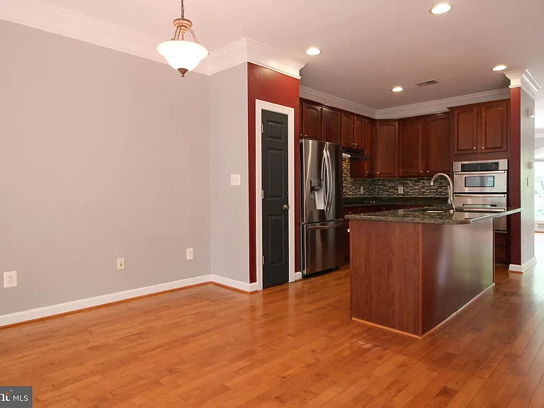 3800 Elmwood Towne Way — Photo 12