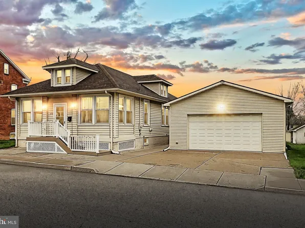 552 Baer Ave, Hanover, PA 17331