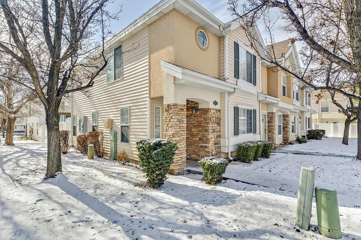 184 E Rideout Hall Ln, Draper - Your Home