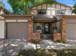 1995 Streamwood Dr, Rochester, MI 48309