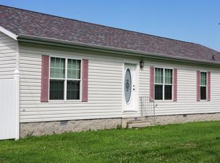 2397 N Benton Ln, Ina, IL 62846