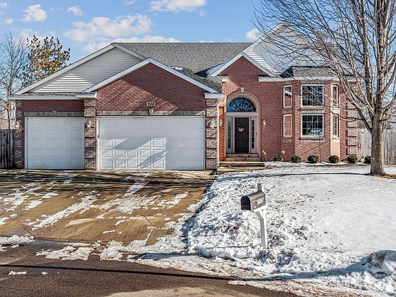 2nd image of 915 Klyva Rd SE