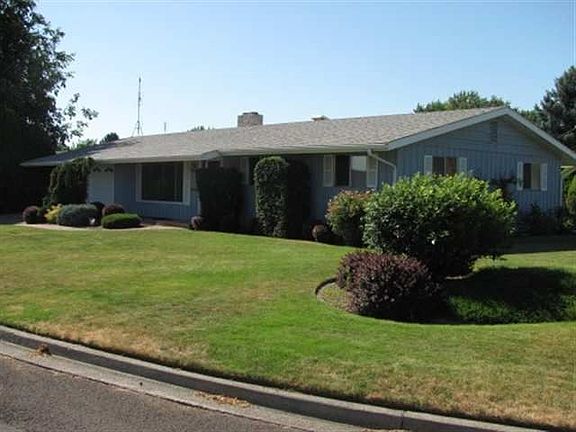 3rd image of 2351 Frazier Dr