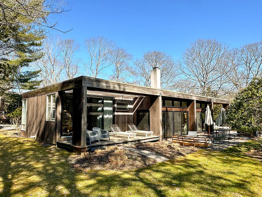 Bay Beach House: Bright + Airy w/ Pool & Hot Tub — Photo 3