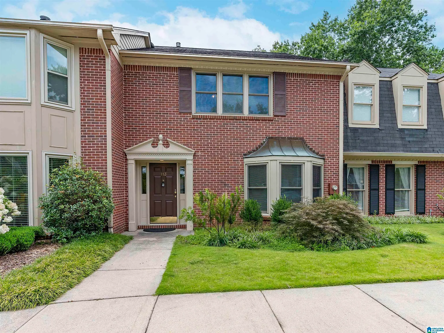 3 bed, 2.5 bath, 1749 sqft, $2,000 — Photo 1