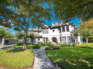 7 Hunters Ridge Ct, Houston, TX 77024