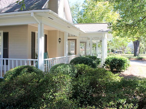 5th image of 54 Pecan Dr