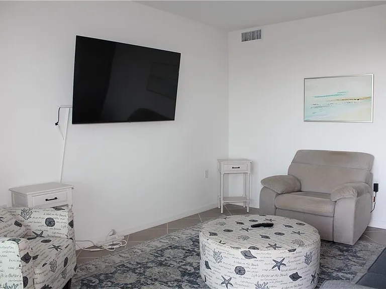 14121 Heritage Landing Blvd #737 — Photo 6