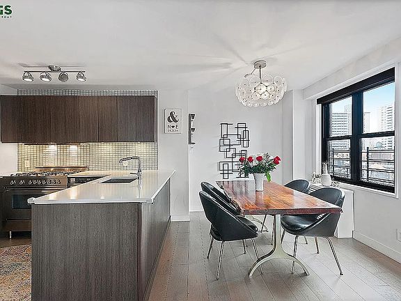 2nd image of 175 W 95th St APT 17C