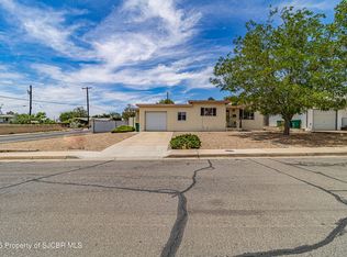 1101 N Buena Vista Ave, Farmington, NM 87401