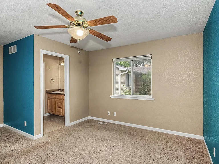 4105 Harris St — Photo 17