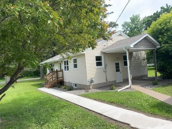 102 Pine Street, Floodwood, MN 55736
