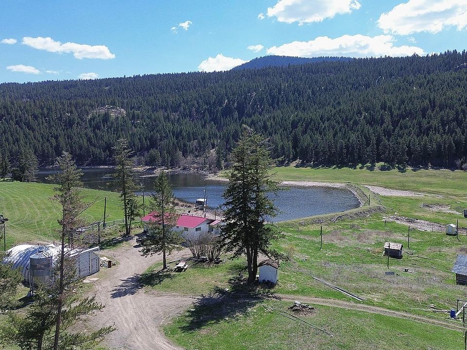 1st image of 2448 Barnhartvale Rd