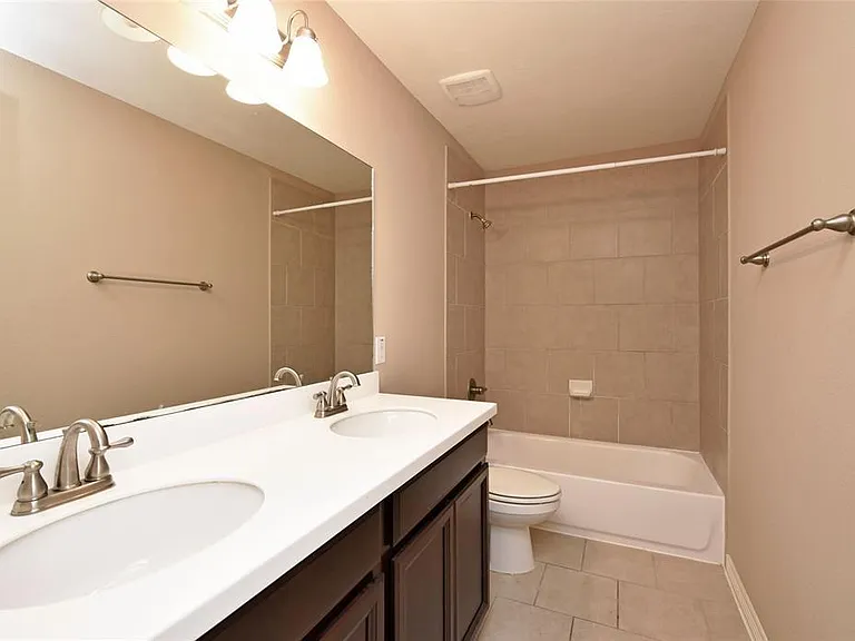 4050 Calaway Oaks Ln — Photo 14