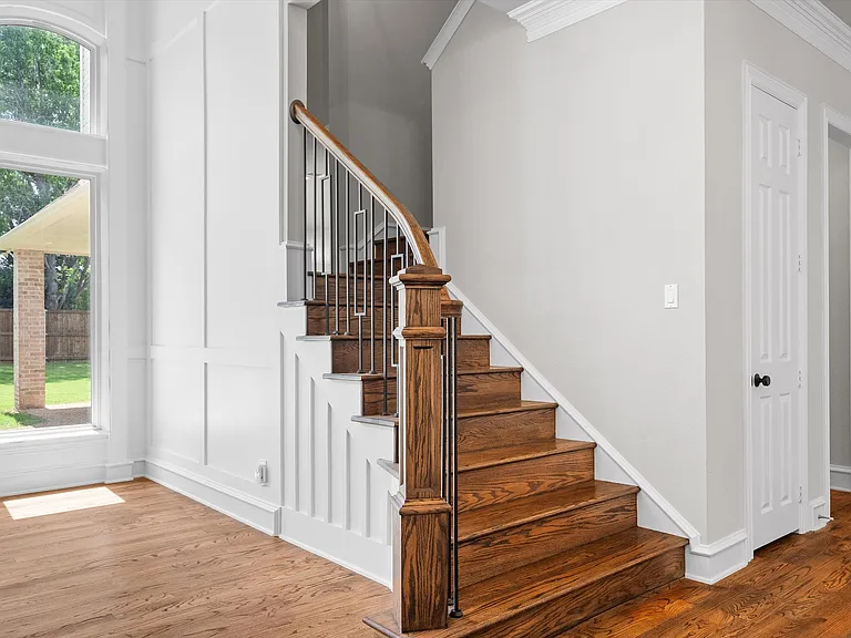 703 Verdun Ct — Photo 11