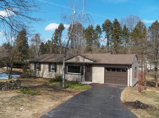 124 Mount Sanford Rd, Cheshire, CT 06410