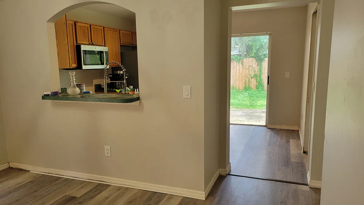 Building Photo - 8320 Arabian Dunes Pl