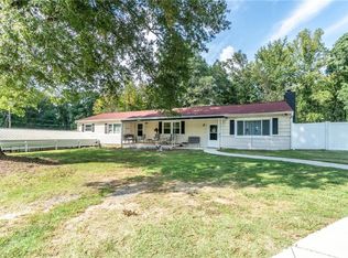 836 Halsbrook Rd, Greensboro, NC 27406