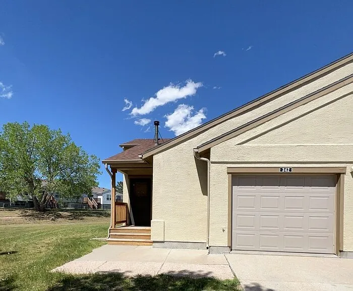342 Sacajawea Ct — Photo 1