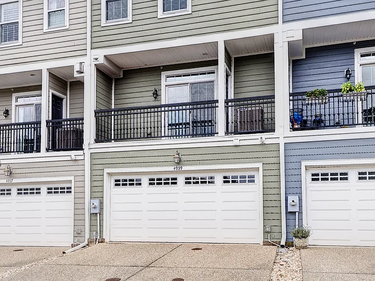 4939 Settlers Market Blvd — Photo 38