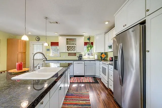 322 Legion Loop — Photo 8