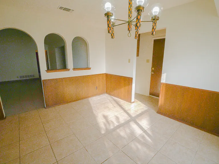 9967 Haywood Ct — Photo 1
