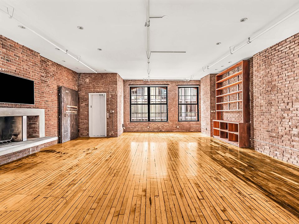 1st image of 554 Broome St Floor 5