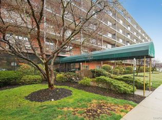20 Wendell Street #B9, Hempstead, NY