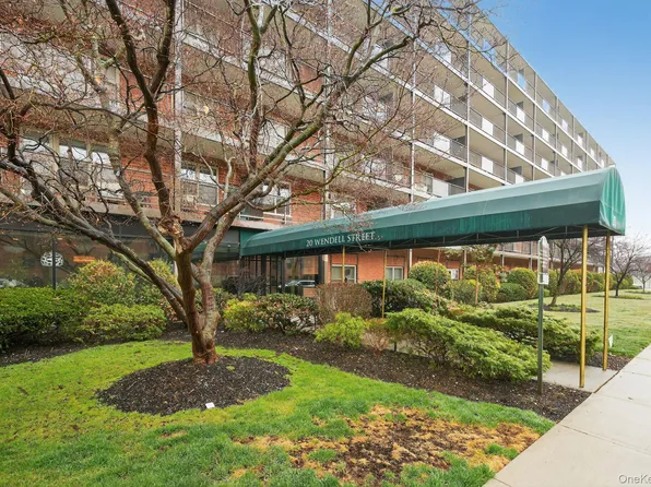 20 Wendell Street #B9, Hempstead, NY 11550