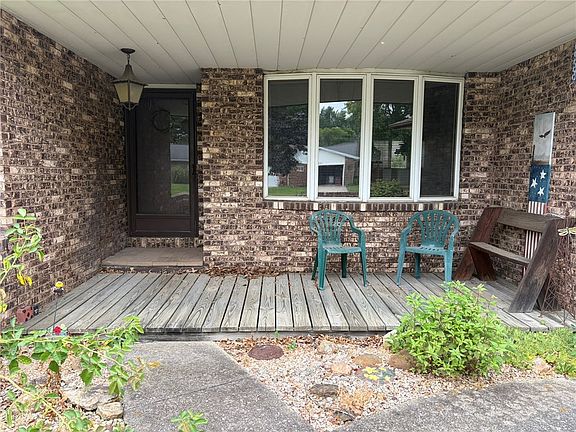 5th image of 1201 Collins Dr