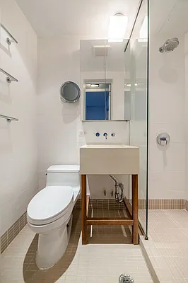 Rented by Veracity NYC LLC | media 4