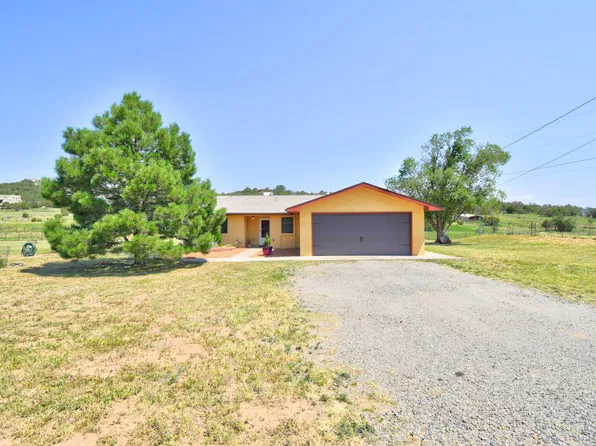 93 Dinkle Rd, Edgewood, NM 87015