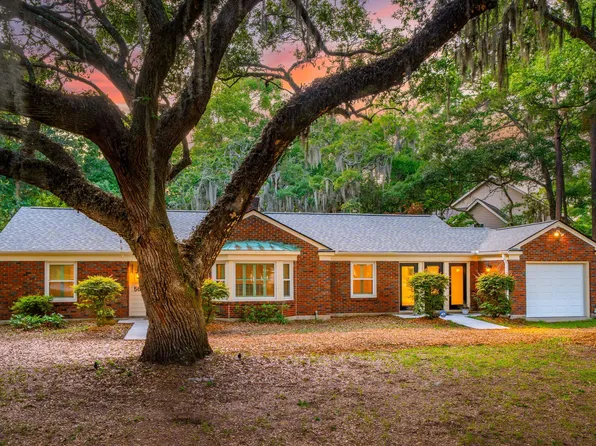 562 Fort Johnson Rd, Charleston, SC 29412