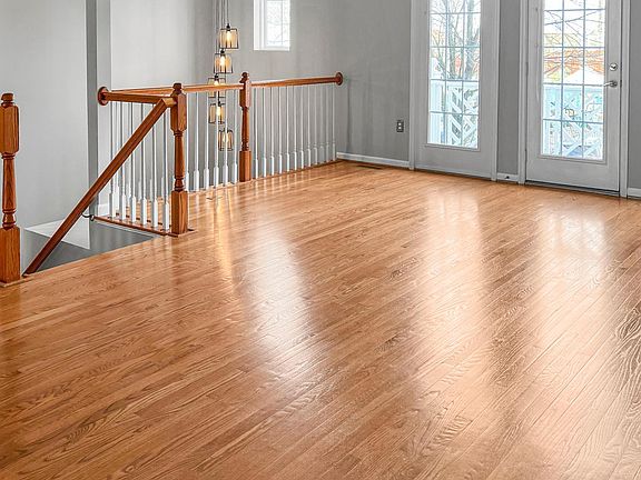 2nd image of 6887 Rolling Creek Way