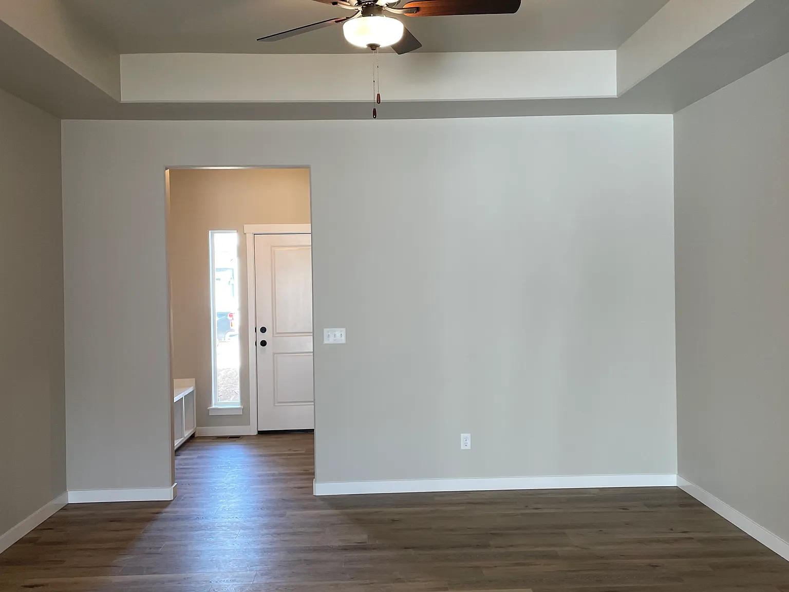3 bed, 1380 sqft, $2,100 — Photo 3