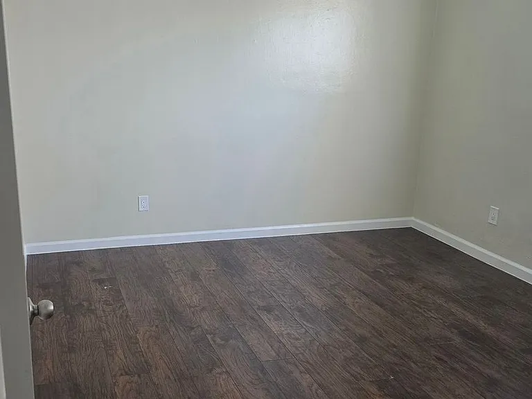 15425 Vanowen St. — Photo 6