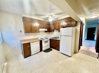 99 Willow St #3B, Chelsea, MA 02150
