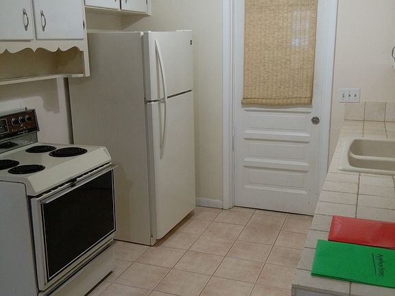 2nd image of 2504 Una Dr