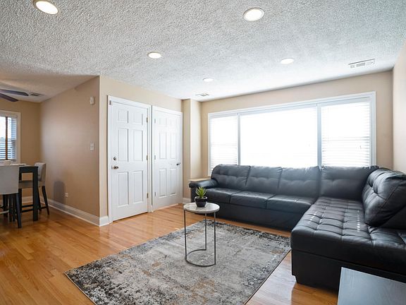 3rd image of 3819 East Ave #2