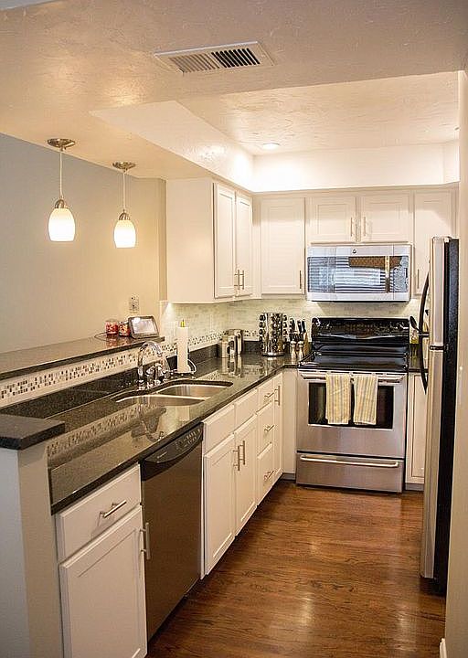 Luxury Kitchen with SS appliances and granite countertops
